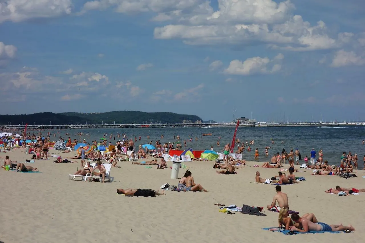 Pulse Centre Apartment 600M Beach Sopot 0*,  Poland